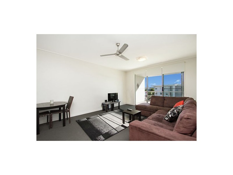 734/66 Sickle Avenue, Hope Island QLD 4212