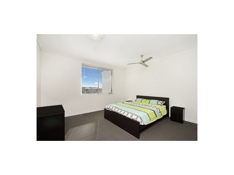 734/66 Sickle Avenue, Hope Island QLD 4212