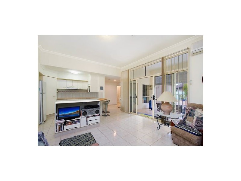 33 North Shore Avenue, Varsity Lakes QLD 4227