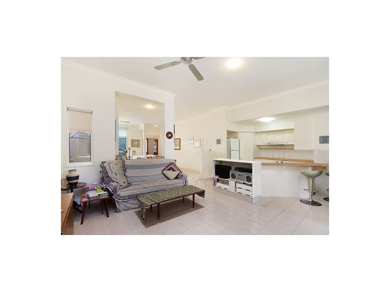 33 North Shore Avenue, Varsity Lakes QLD 4227