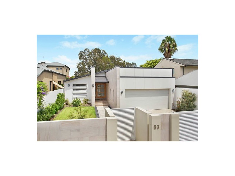 53 Fairway Dve, Clear Island Waters QLD 4226