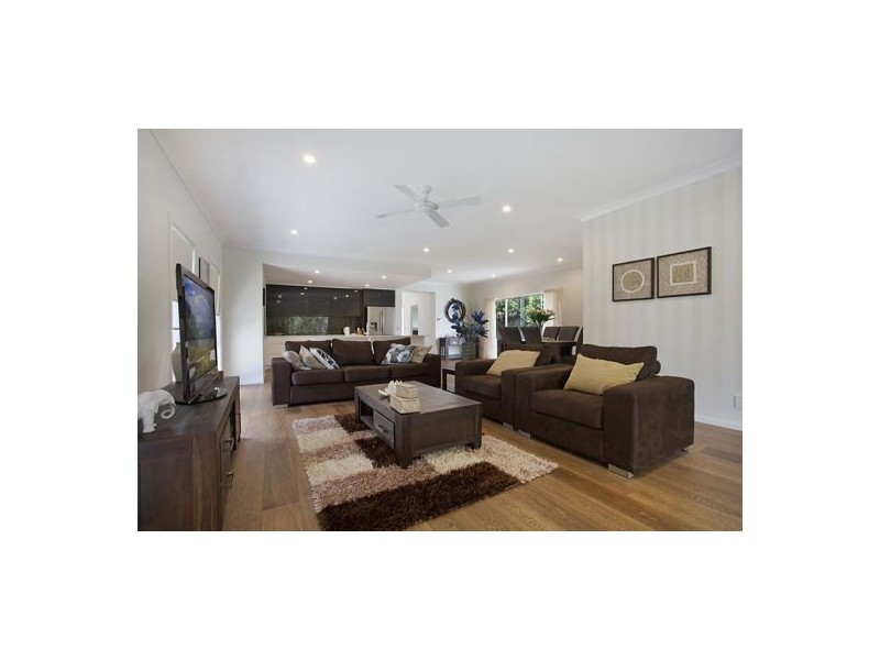 53 Fairway Dve, Clear Island Waters QLD 4226