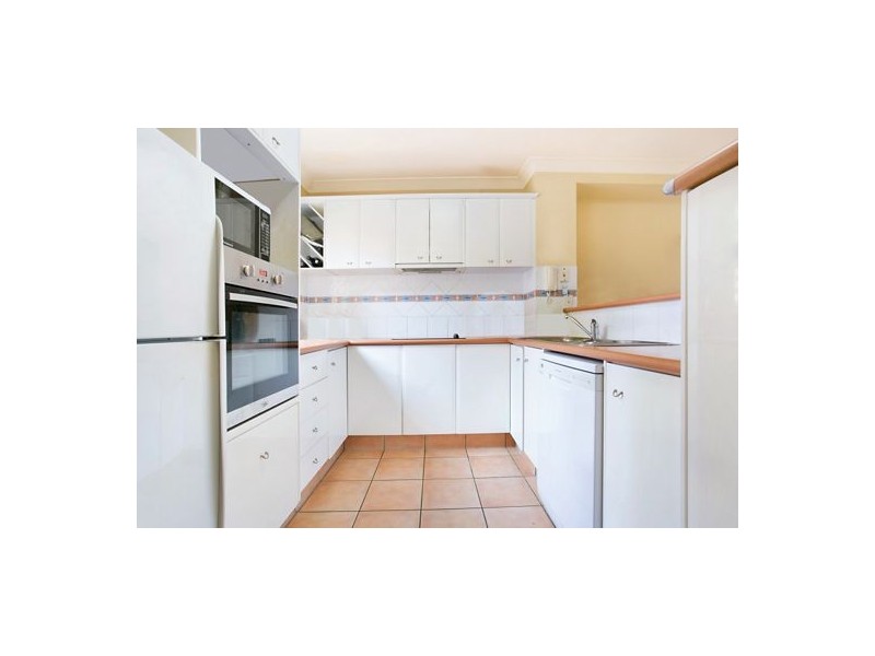 4/206 Cheltenham Drive, Robina QLD 4226