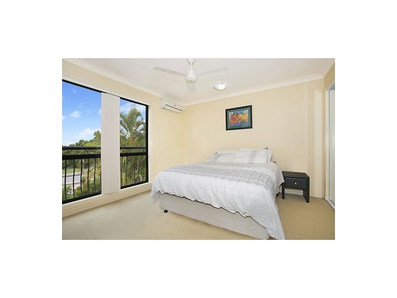 4/206 Cheltenham Drive, Robina QLD 4226