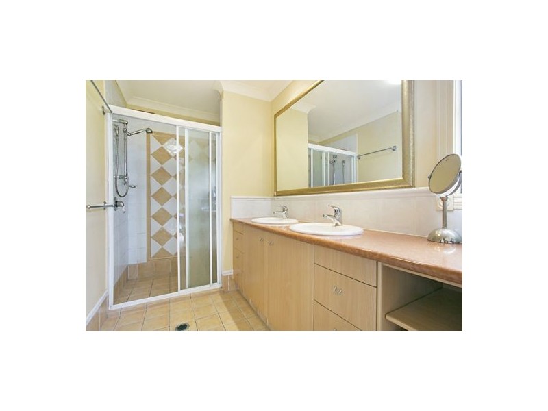 4/206 Cheltenham Drive, Robina QLD 4226