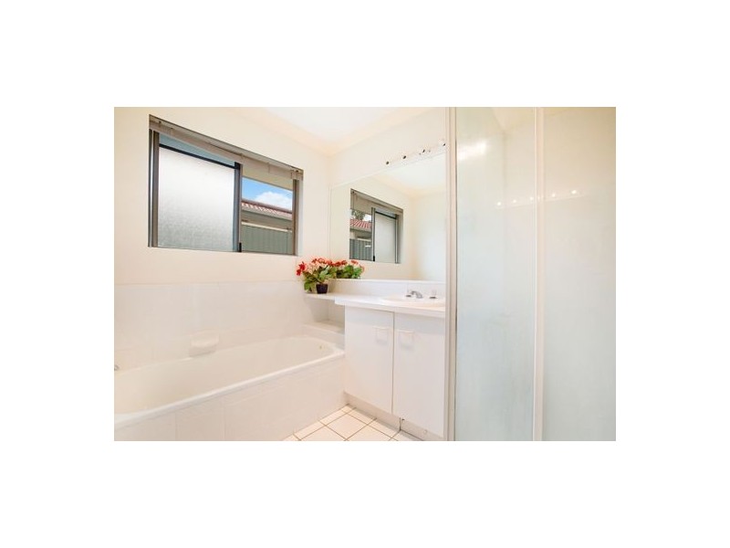 20 Bendigo Crescent, Tallai QLD 4213