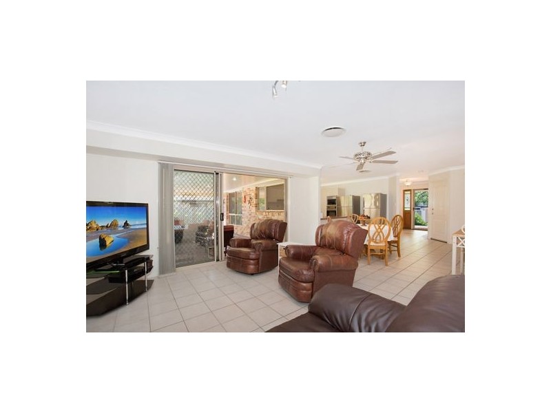 25 Leopardwood Circuit, Robina QLD 4226