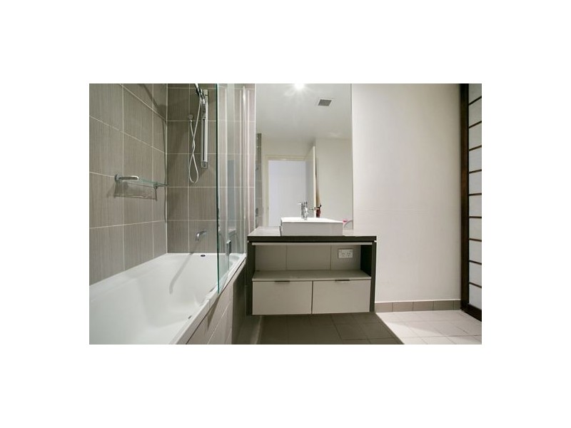 215/60 Riverwalk Avenue, Robina QLD 4226