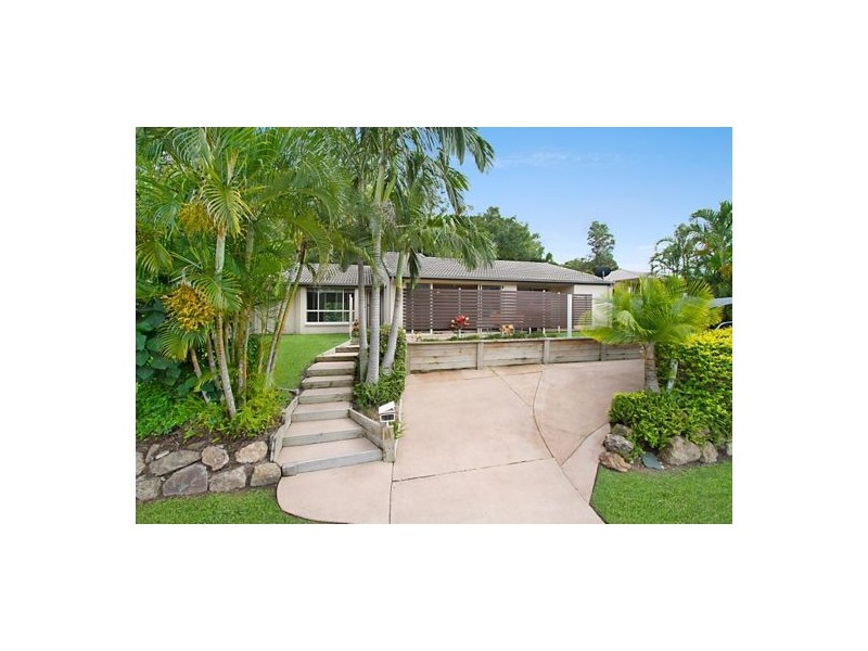 37 Renfrew Drive, Highland Park QLD 4211