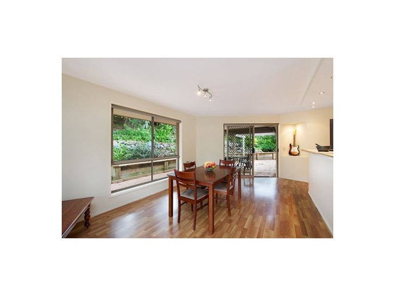 37 Renfrew Drive, Highland Park QLD 4211