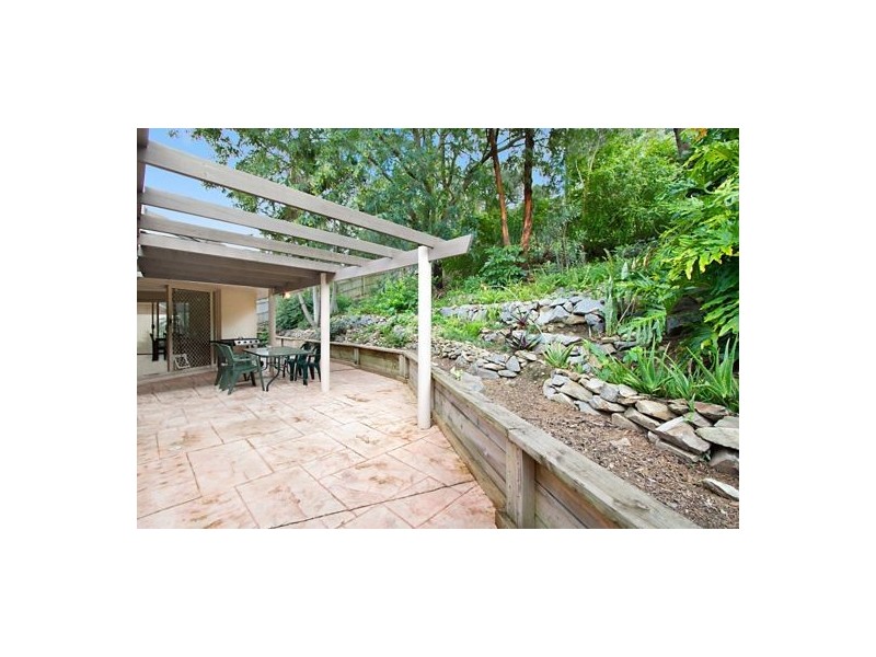 37 Renfrew Drive, Highland Park QLD 4211