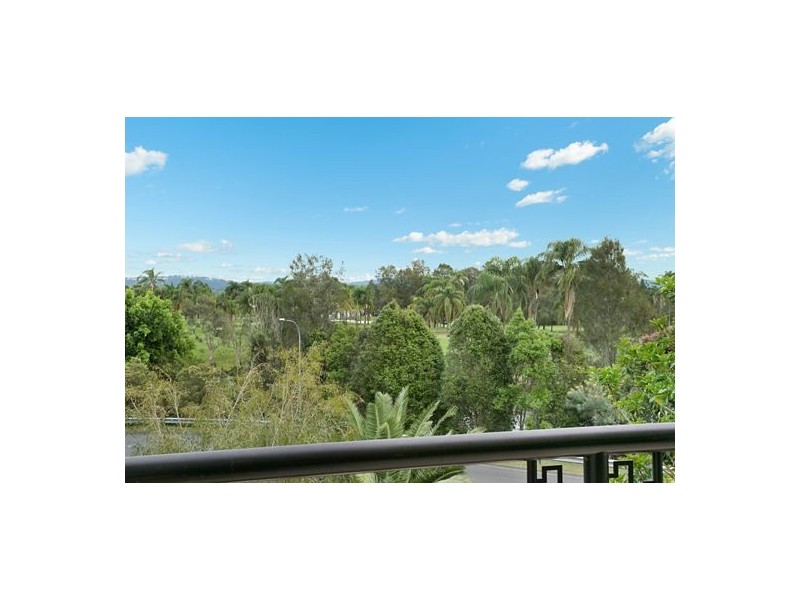 1069/1 The Cove Crescent, Carrara QLD 4211