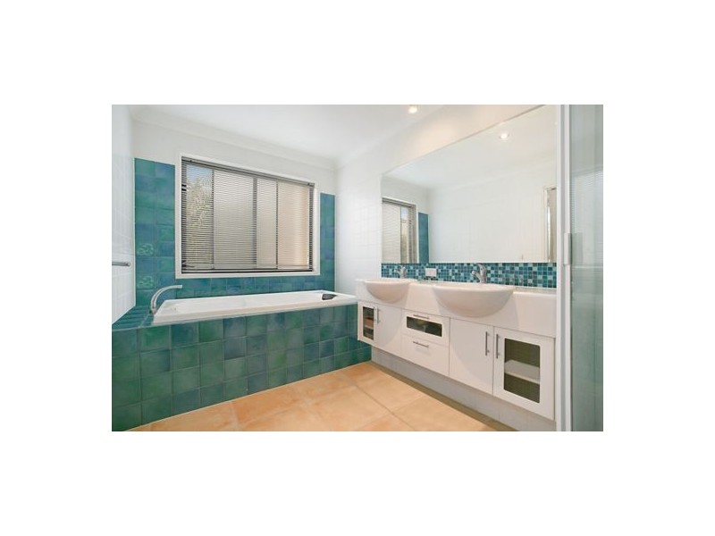 1069/1 The Cove Crescent, Carrara QLD 4211