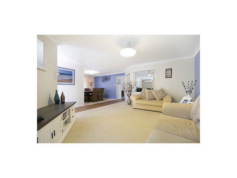 6 Shepton Crescent, Mudgeeraba QLD 4213