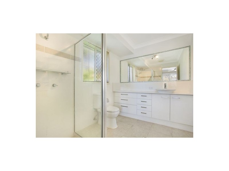 6 Shepton Crescent, Mudgeeraba QLD 4213