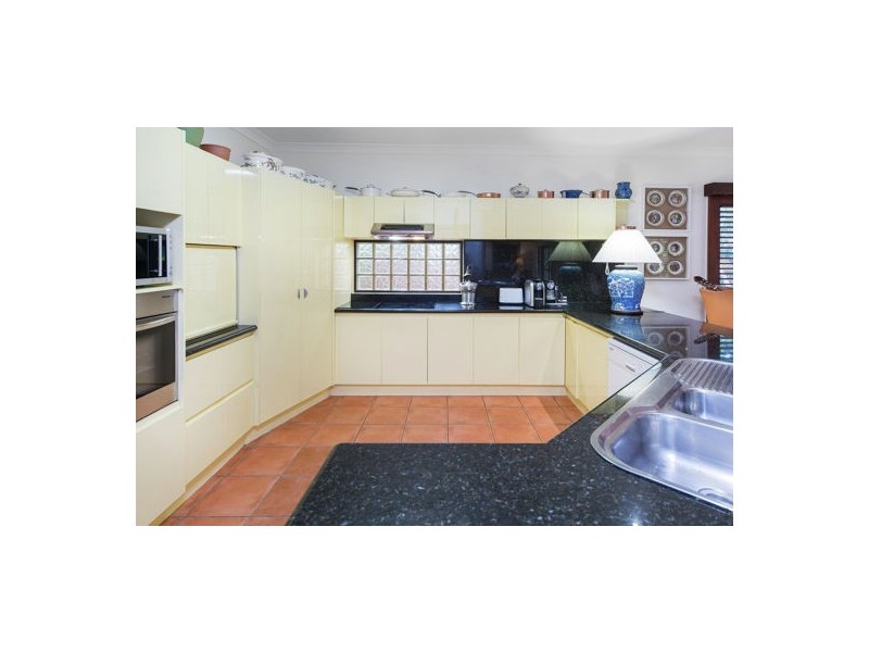 3152 Riverleigh Drive, Hope Island QLD 4212