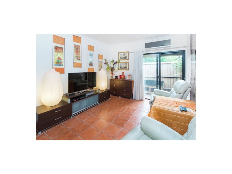 3152 Riverleigh Drive, Hope Island QLD 4212