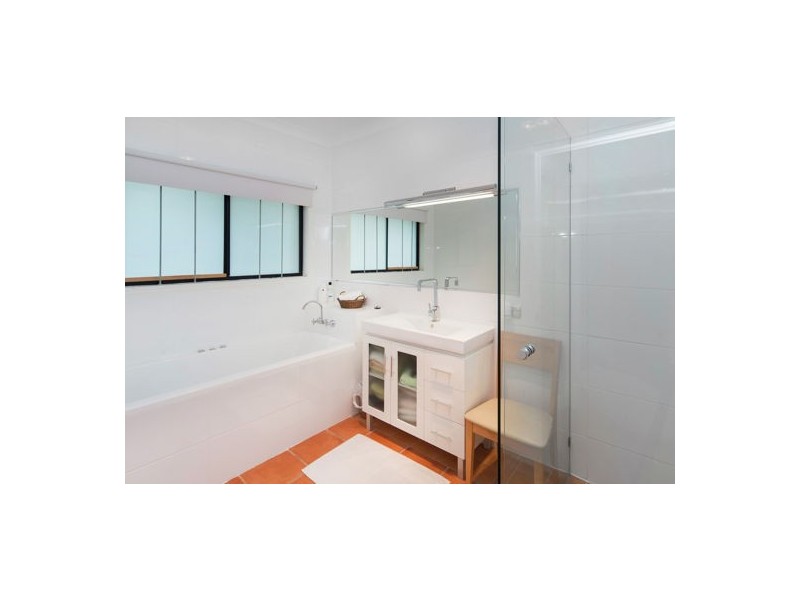 3152 Riverleigh Drive, Hope Island QLD 4212