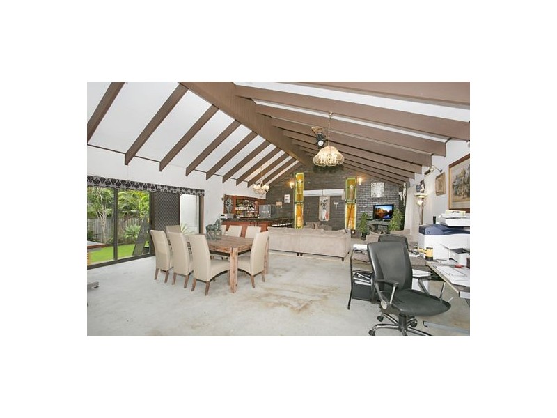 66 Alison Road, Carrara QLD 4211