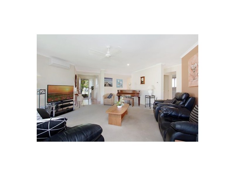 49 Cedarwood Crescent, Robina QLD 4226