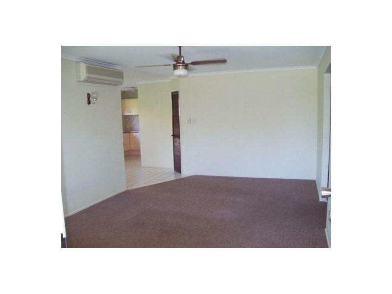 6a Albion Avenue, Miami QLD 4220