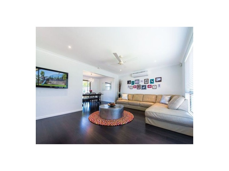 131 Treeview Drive, Burleigh Waters QLD 4220