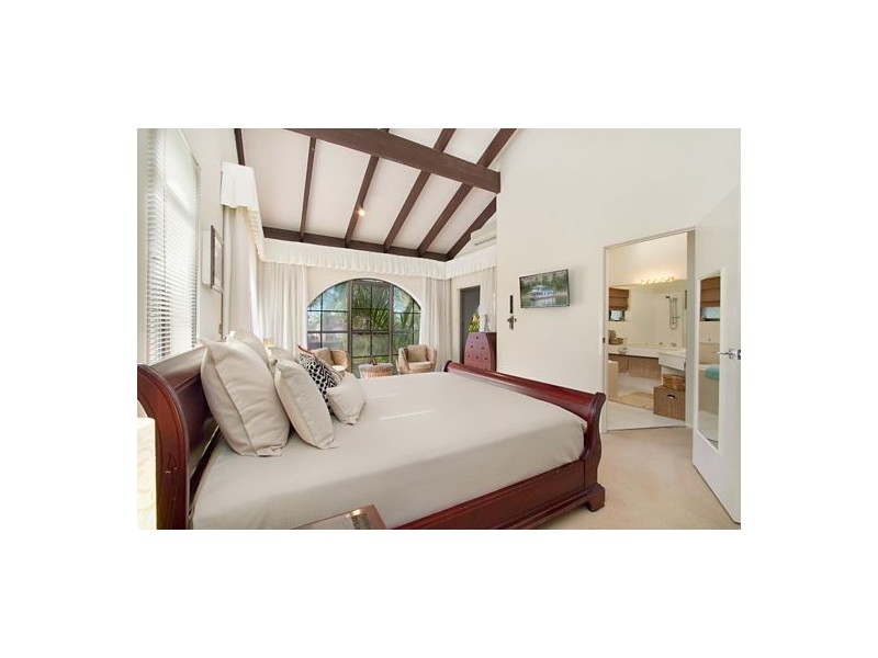 19 Gregory Drive, Carrara QLD 4211