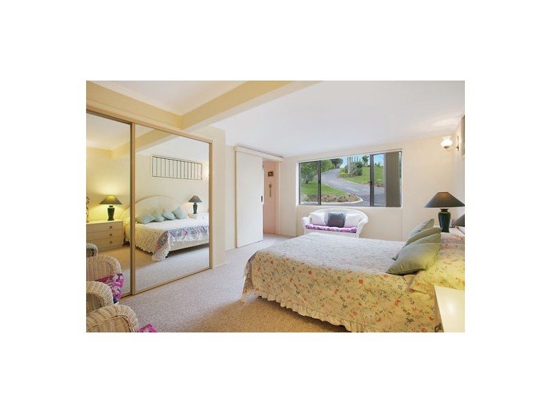 66 Bonogin Road, Mudgeeraba QLD 4213