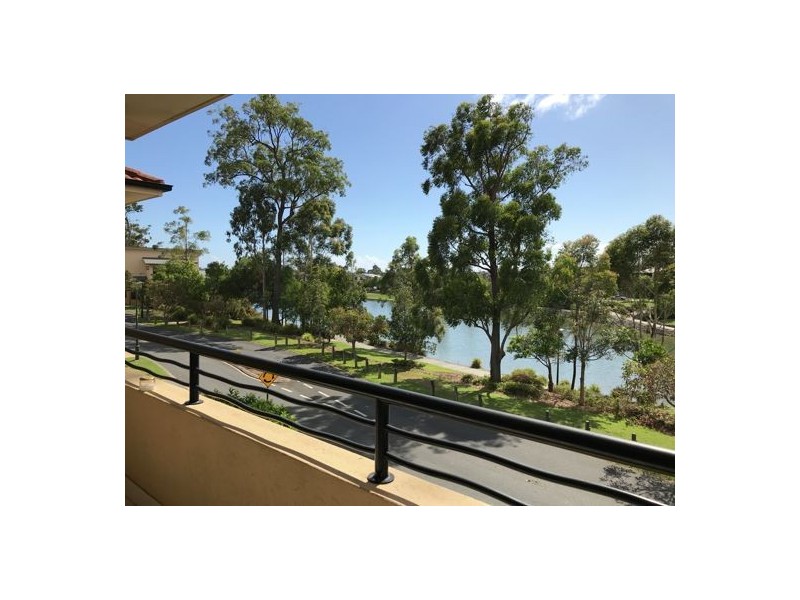 1/45 Bayswater Avenue, Varsity Lakes QLD 4227