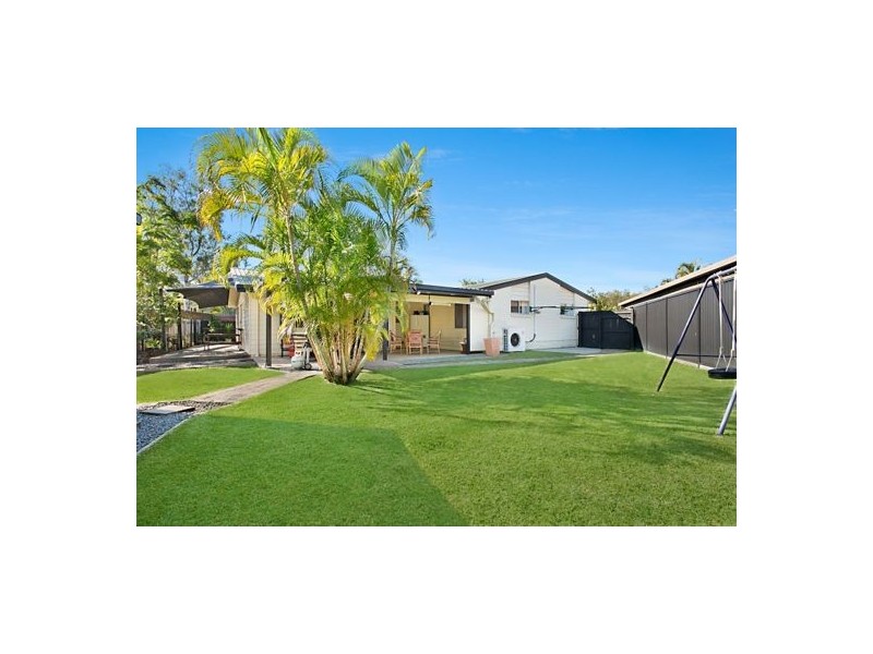 4 Jade Stone Crt, Carrara QLD 4211