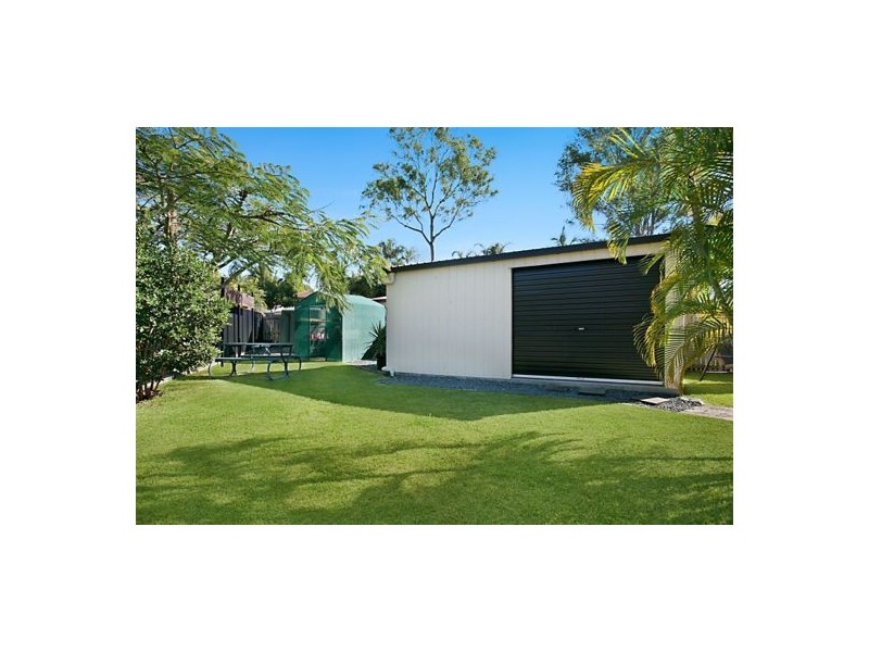 4 Jade Stone Crt, Carrara QLD 4211