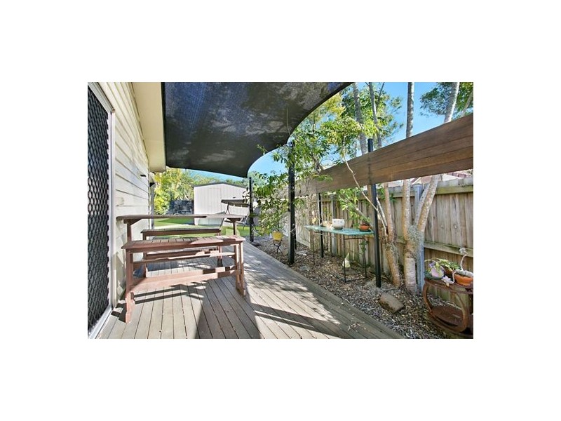 4 Jade Stone Crt, Carrara QLD 4211