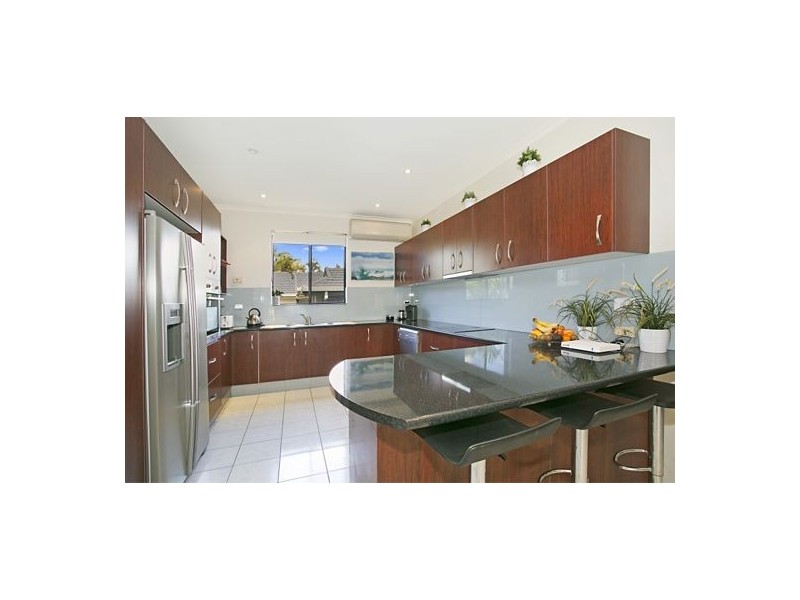 56 T E Peters Dve, Broadbeach Waters QLD 4218