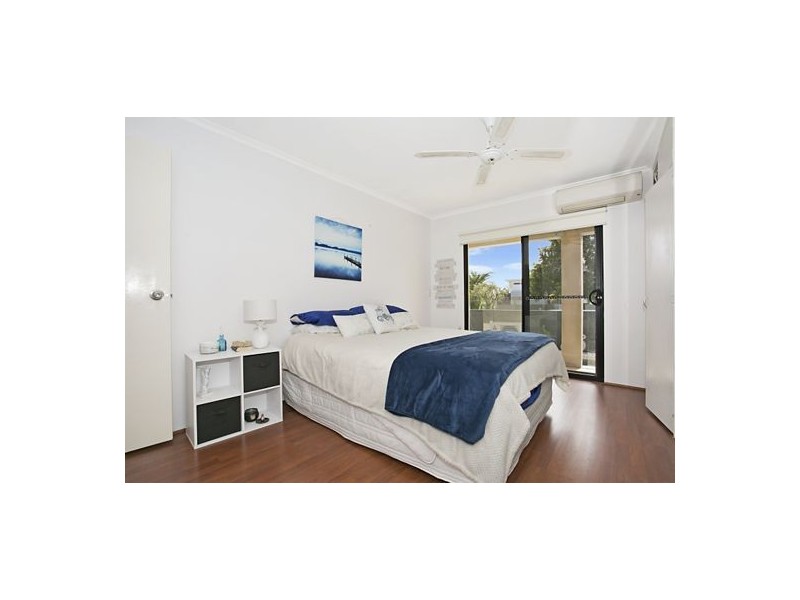 56 T E Peters Dve, Broadbeach Waters QLD 4218