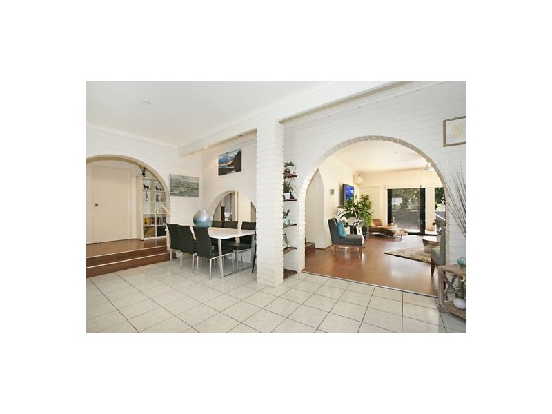 56 T E Peters Dve, Broadbeach Waters QLD 4218