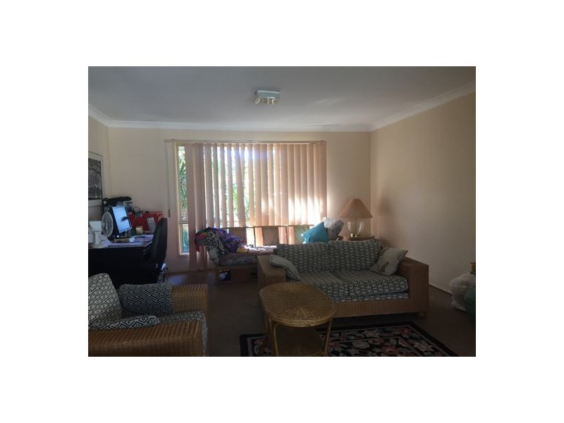 2/19 Eurimbula Court, Paradise Point QLD 4216
