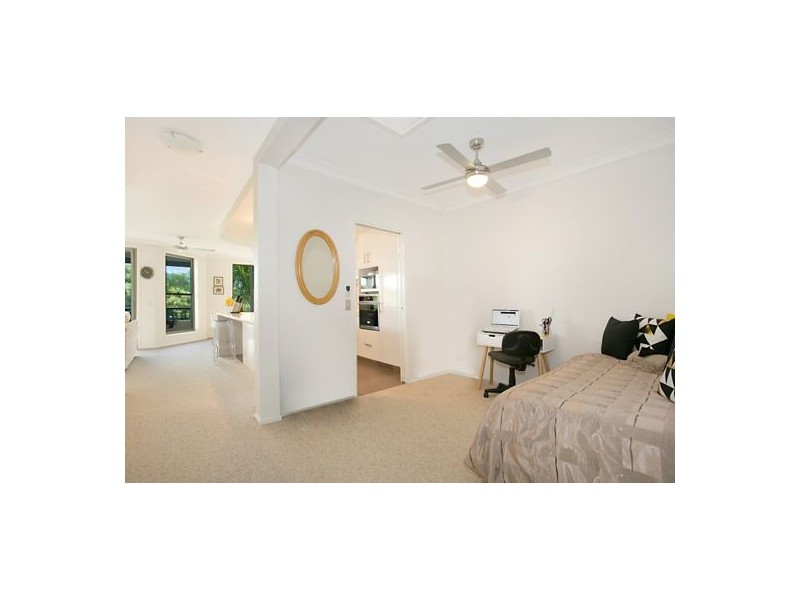 1057/1 The Cove Crescent, Carrara QLD 4211