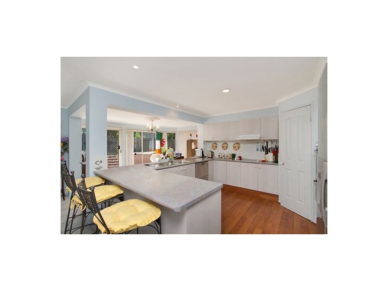 11 Vince Hinde Drive, Worongary QLD 4213
