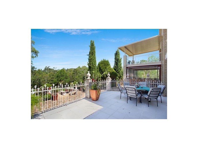 11 Vince Hinde Drive, Worongary QLD 4213