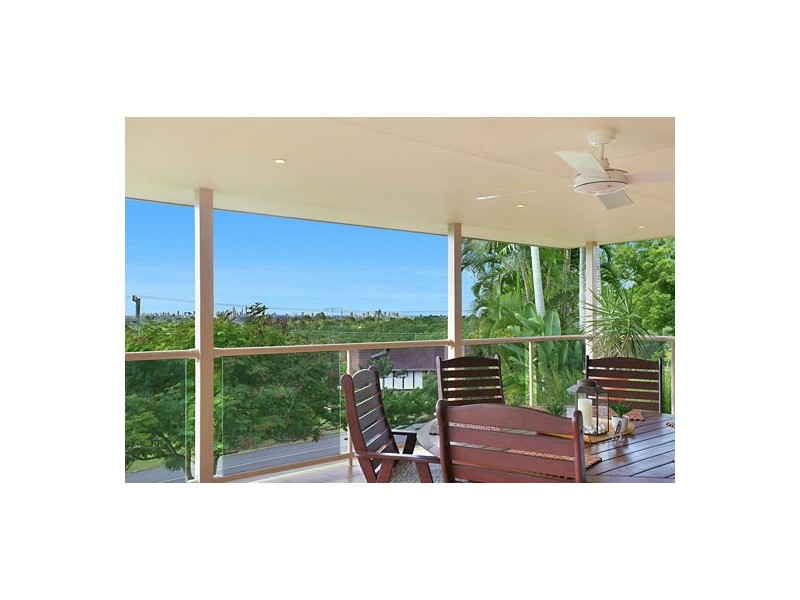 1 Grandview Terrace, Tallai QLD 4213
