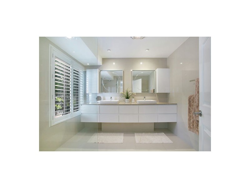 1 Grandview Terrace, Tallai QLD 4213