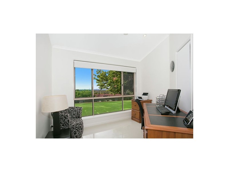 1 Grandview Terrace, Tallai QLD 4213