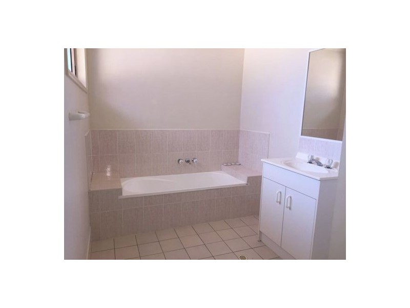 1 Tusmore Place, Robina QLD 4226