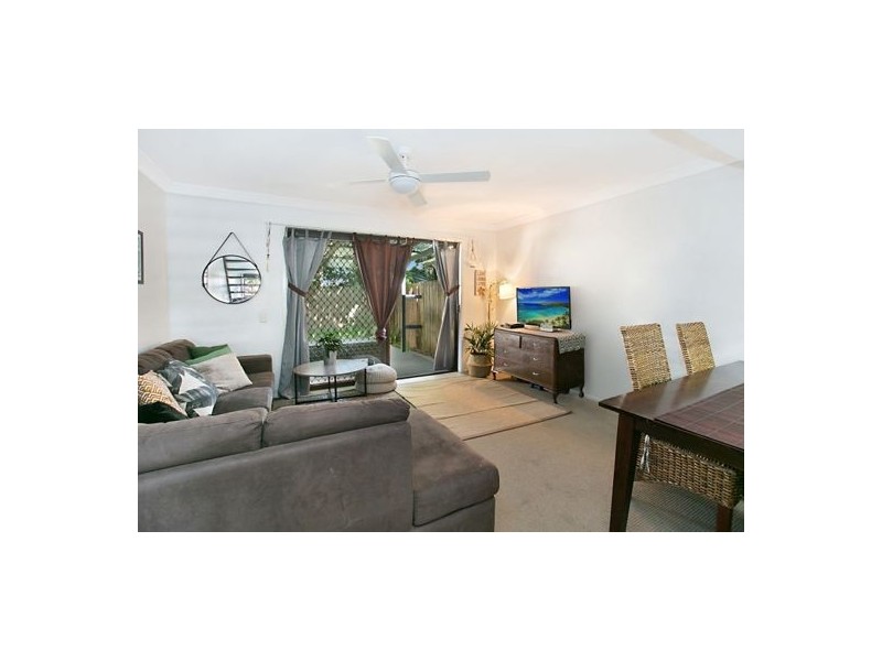 17/5 Galeen Drive, Burleigh Waters QLD 4220