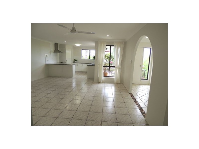 2A Colombo Court, Carrara QLD 4211