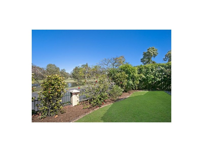 26 Hillsborough Close, Robina QLD 4226