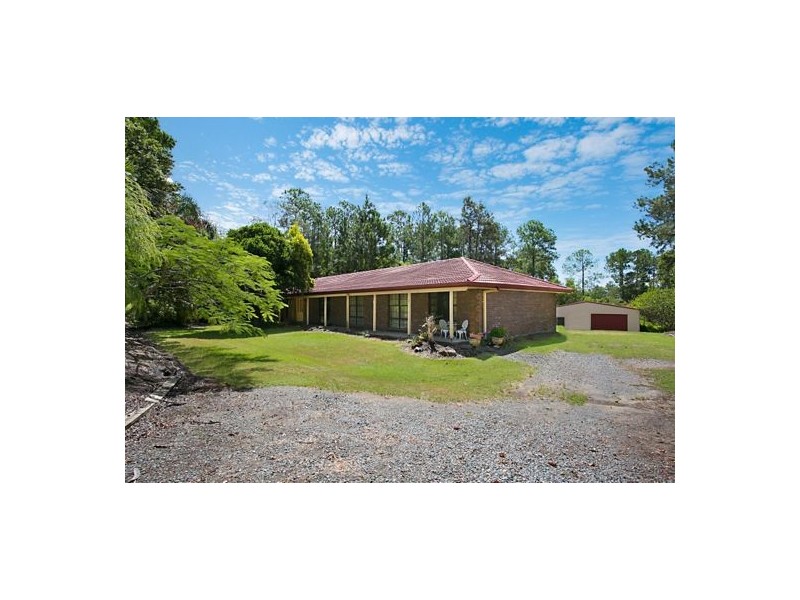 4 Russell Road, Gaven QLD 4211