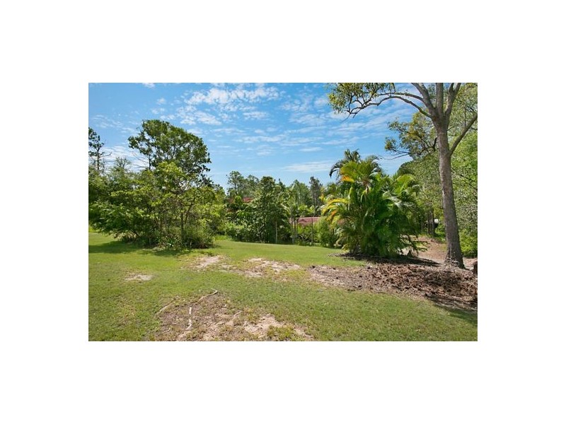 4 Russell Road, Gaven QLD 4211