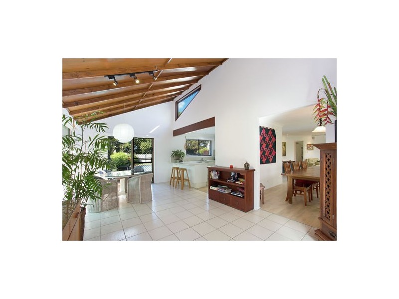 351 Rio Vista Boulevard, Mermaid Waters QLD 4218