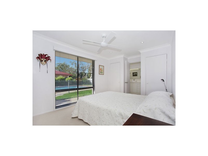 351 Rio Vista Boulevard, Mermaid Waters QLD 4218